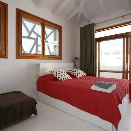 Taxiarches Artistic House 度假居 埃尔米奥尼